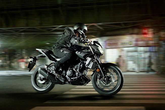 2016 Yamaha MT-03 Wallpaper