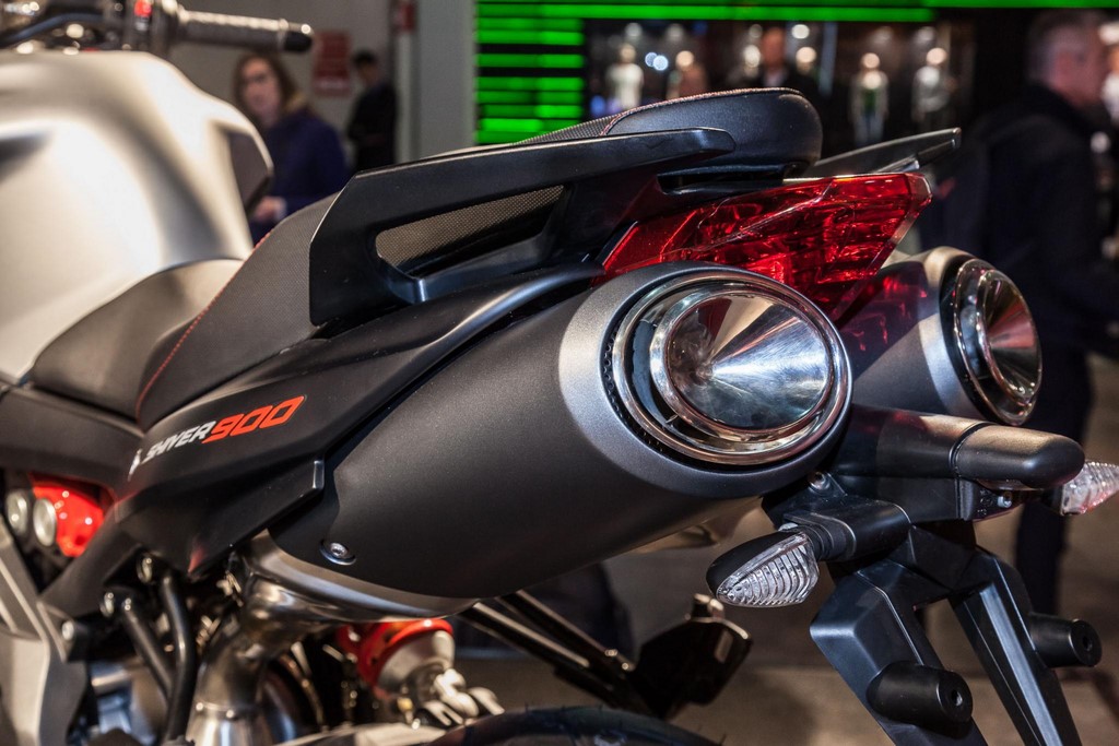 2017 Aprilia Shiver Rear
