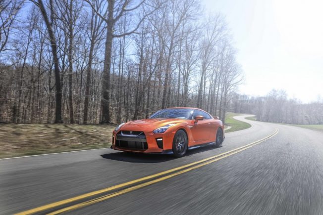 2017 Nissan GT-R Wallpaper