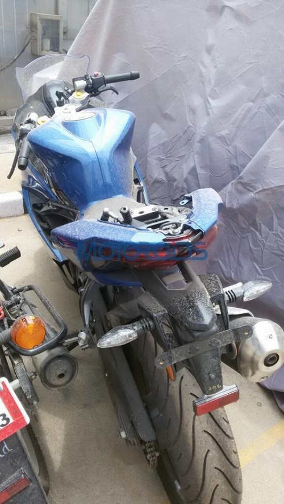 2017 TVS Akula 310 Blue Rear