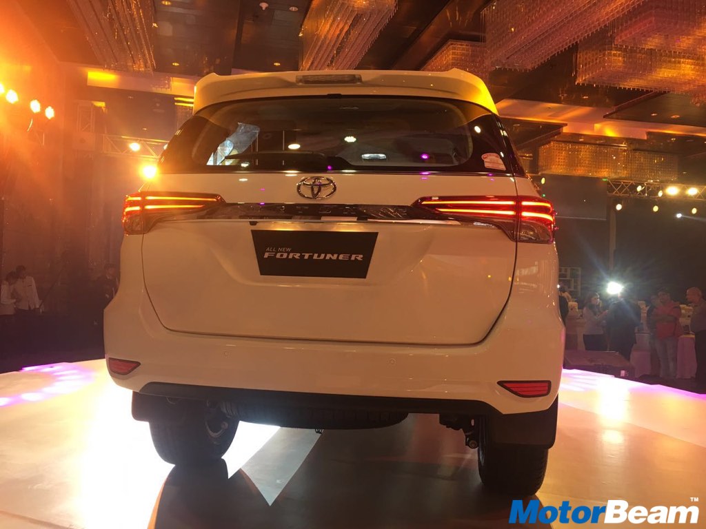 2017 Toyota Fortuner Rear Profile