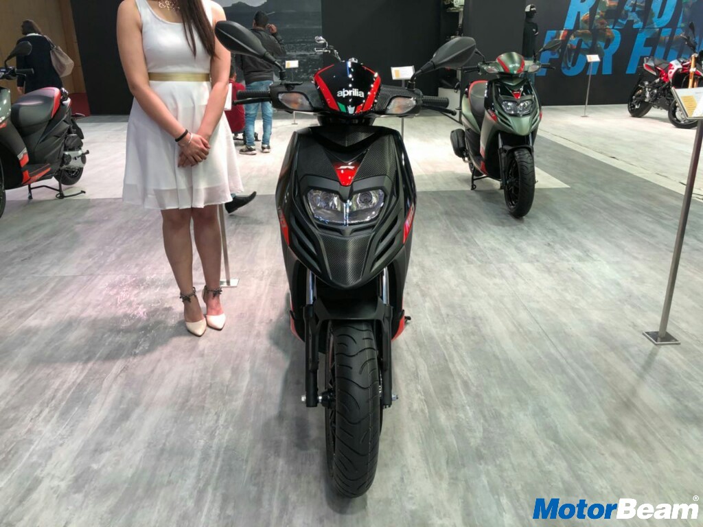 2018 Aprilia SR 150 Carbon SE 2
