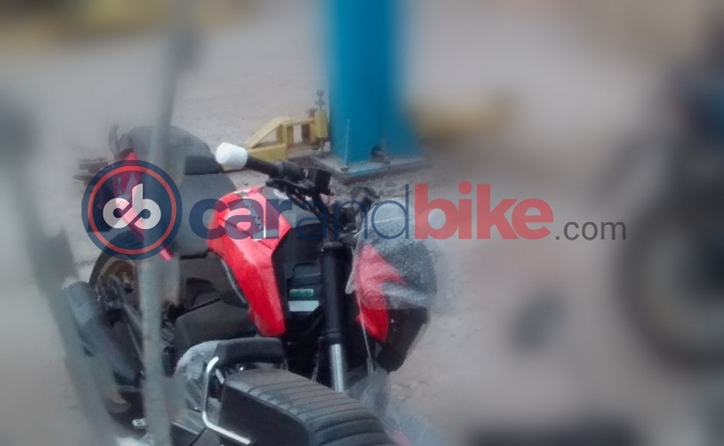 2018 Bajaj Dominar 400 Red
