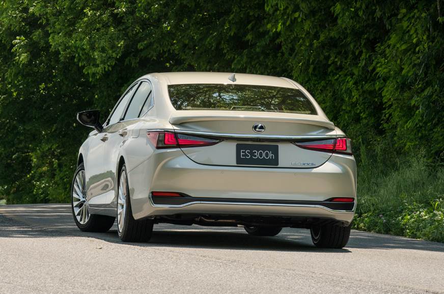 2018 Lexus ES 300h India