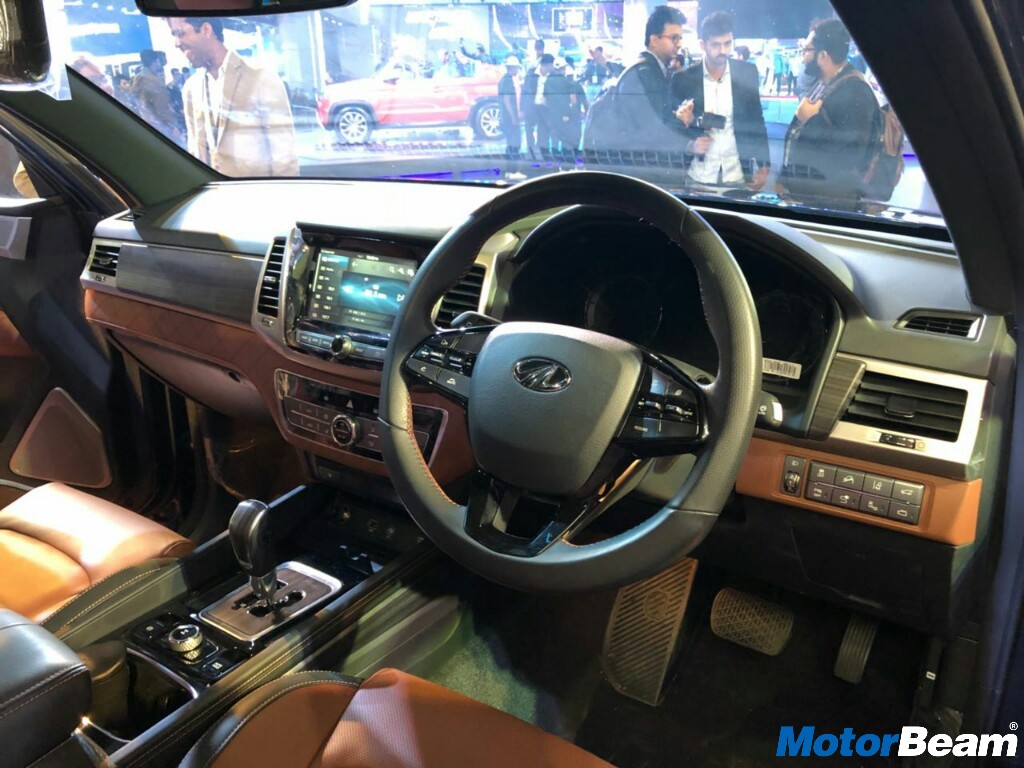 2018 Mahindra XUV700 2