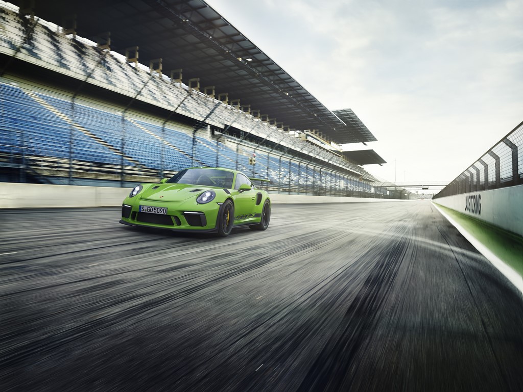 2018 Porsche 911 GT3 RS Performance