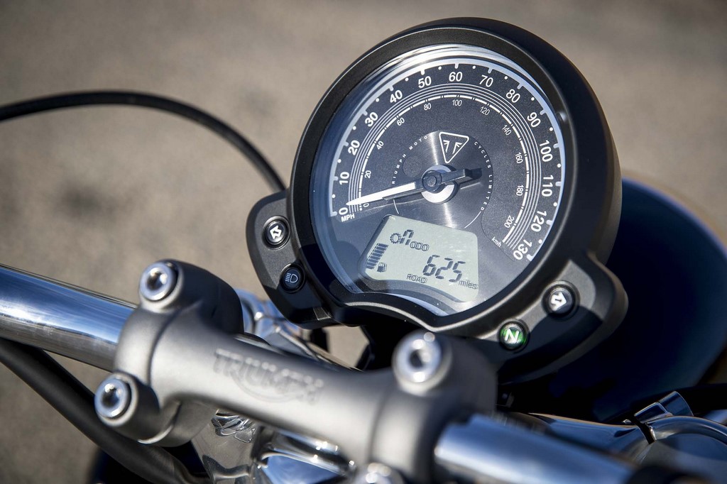 2018 Triumph Bonneville Speedmaster Console