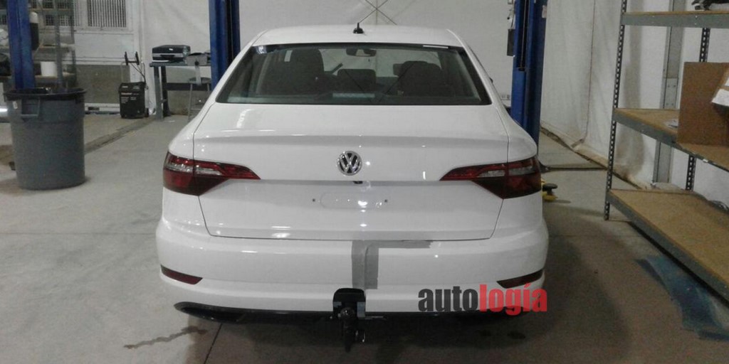 2018 Volkswagen Jetta Rear
