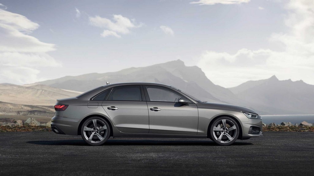 2020 Audi A4 Side