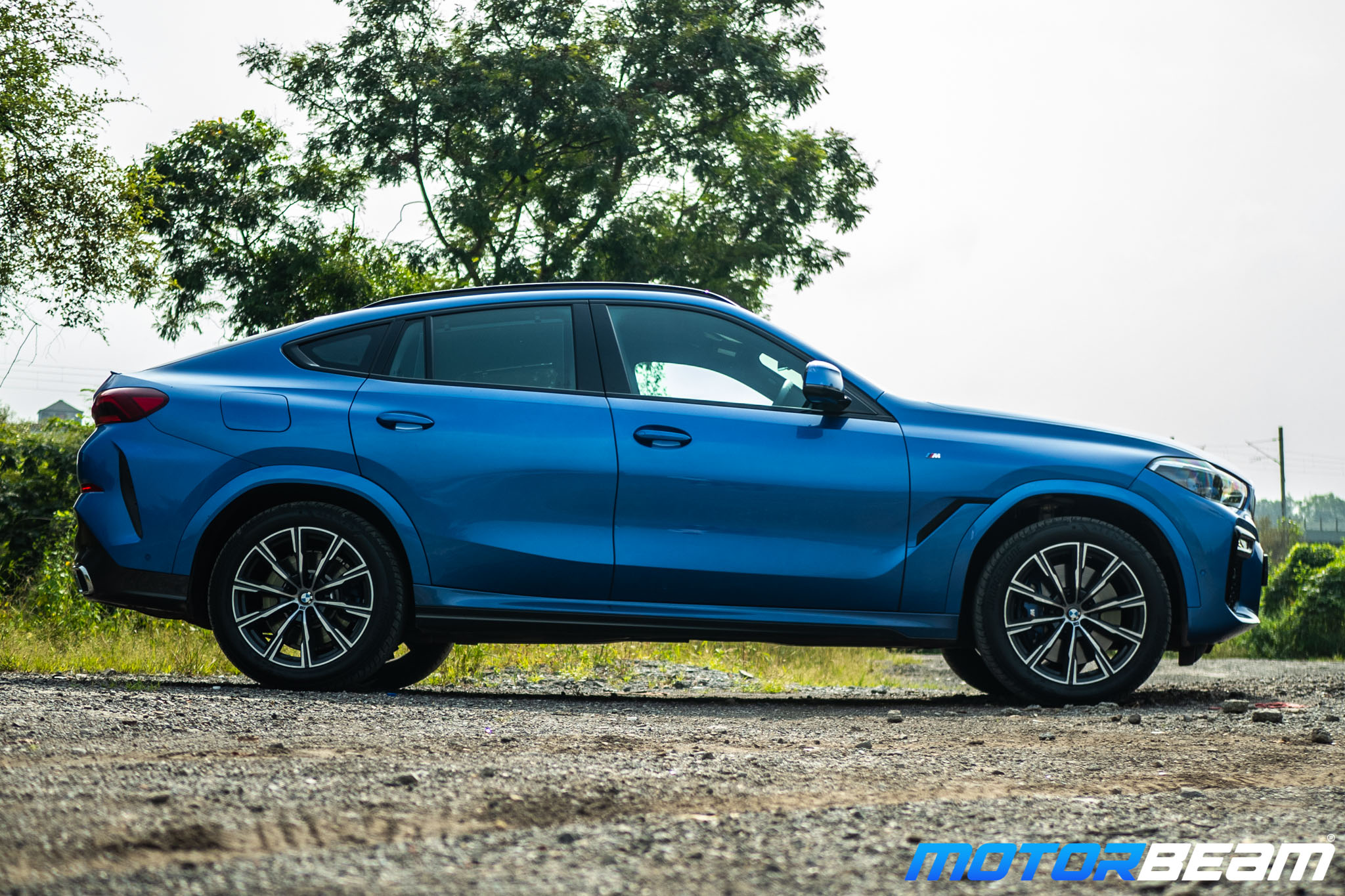 2020-BMW-X6-20