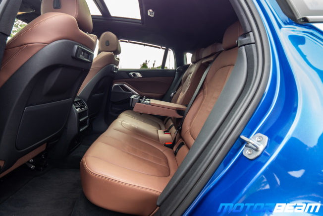 2020-BMW-X6-21