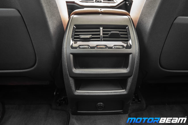 2020-BMW-X6-24