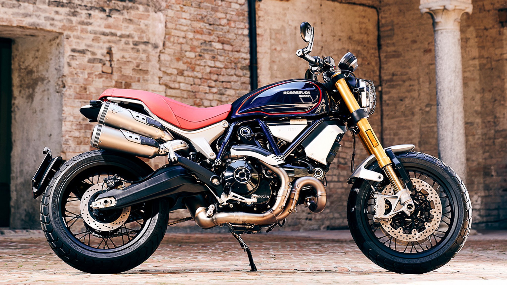 2020 Ducati Scrambler Club Italia Side