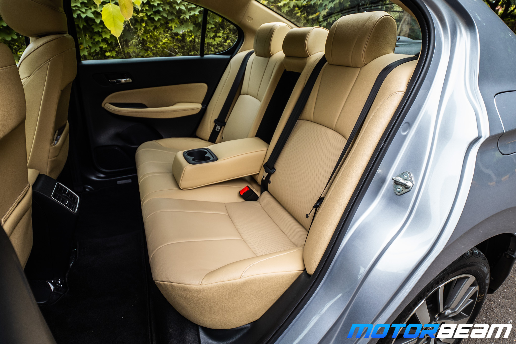2020-Honda-City-15