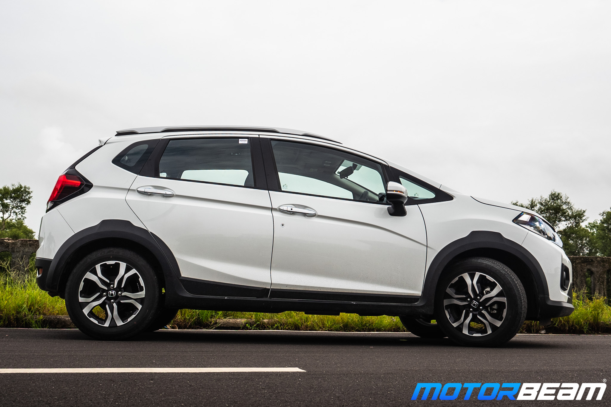 2020-Honda-WR-V-7