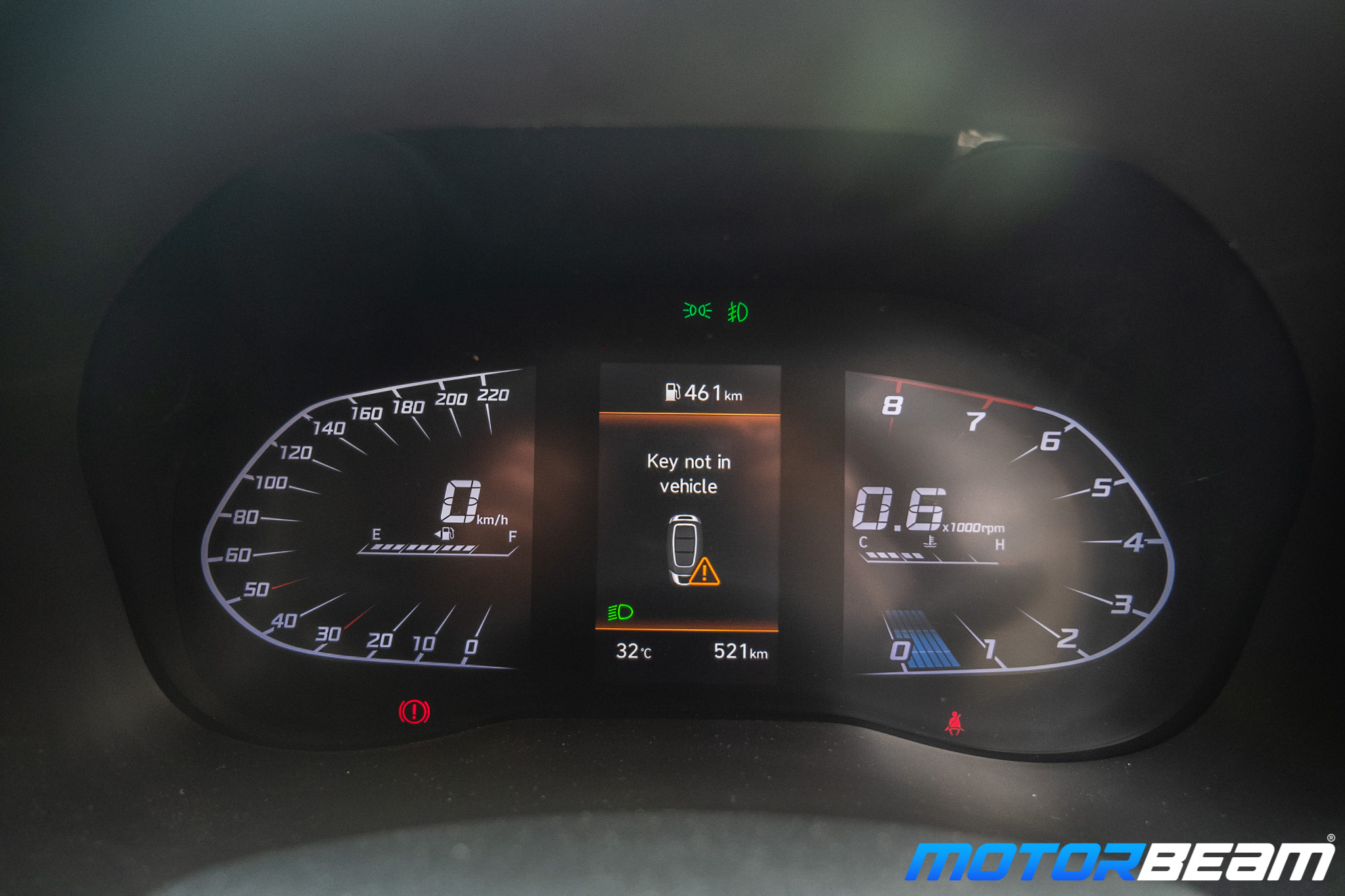 2020-Hyundai-Verna-17
