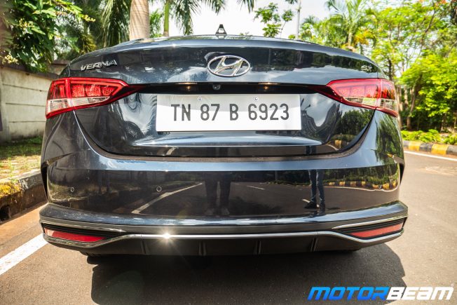 2020-Hyundai-Verna-9