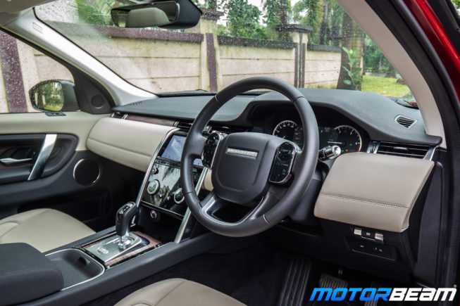 2020-Land-Rover-Discovery-Sport-3