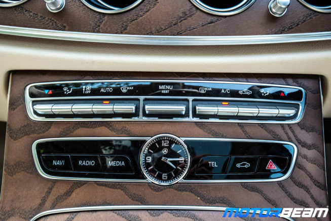 2020-Mercedes-E220d-22