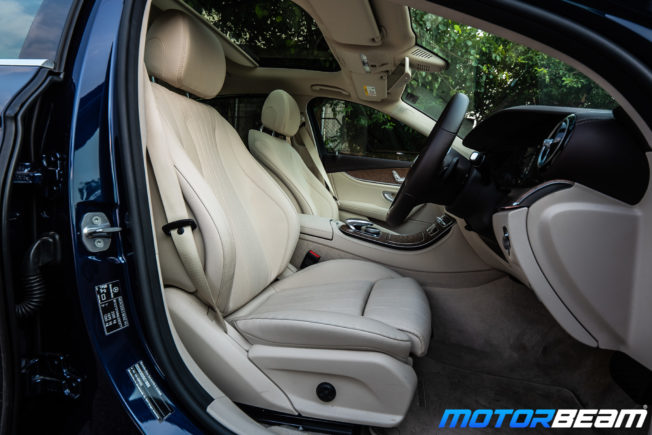 2020-Mercedes-E220d-26