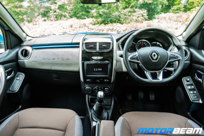 2020-Renault-Duster-Petrol-18