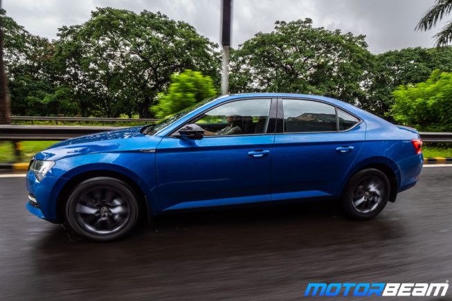 2020-Skoda-Superb-Sportline-2