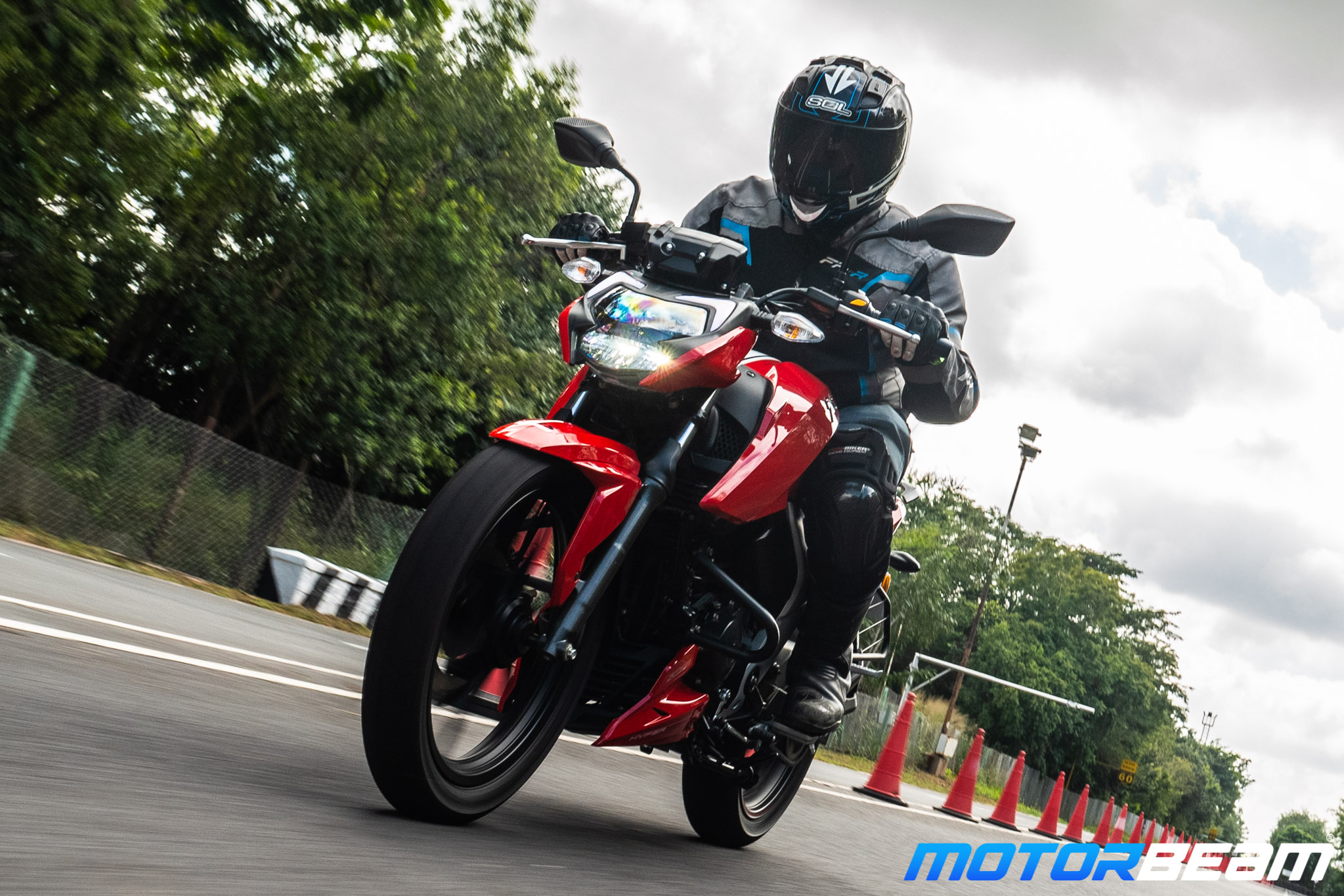 2020 TVS Apache 160 4V Review Dynamics