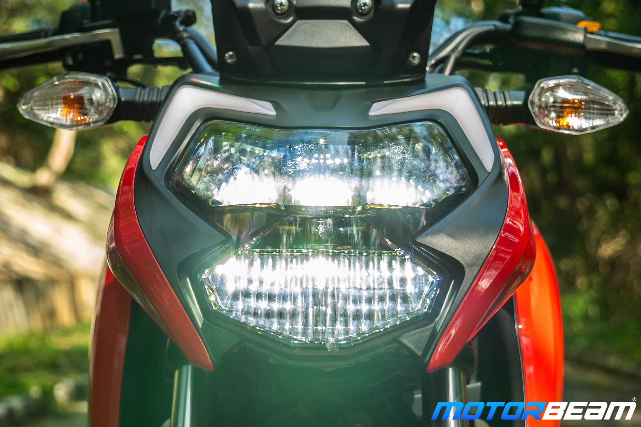2020 TVS Apache 160 4V Review Headlight