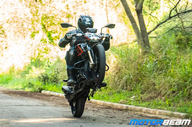 2020 TVS Apache 200 Review Wheelie