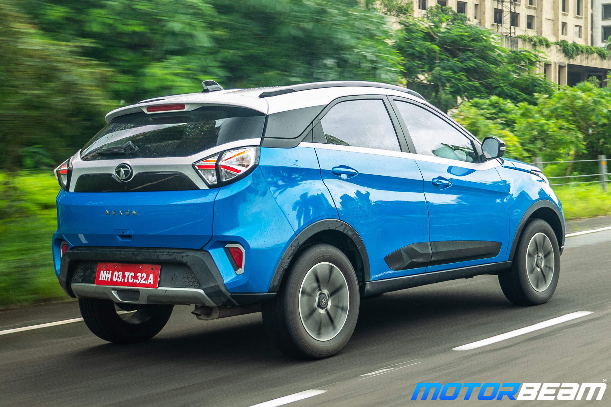 2020-Tata-Nexon-1