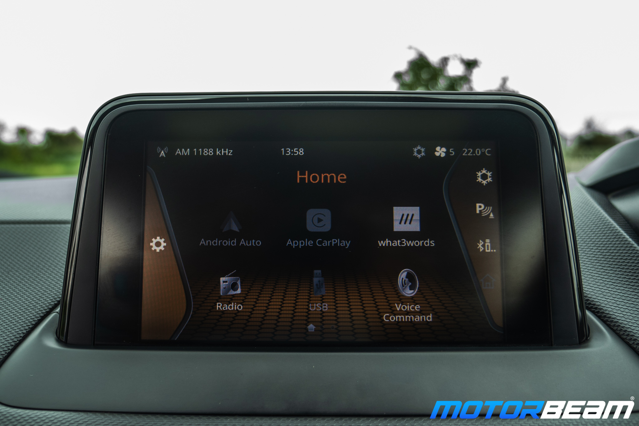 2020-Tata-Nexon-14