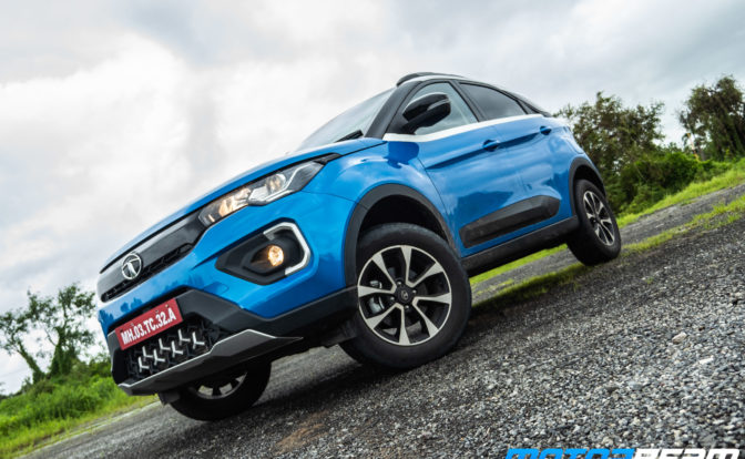 2020-Tata-Nexon-18