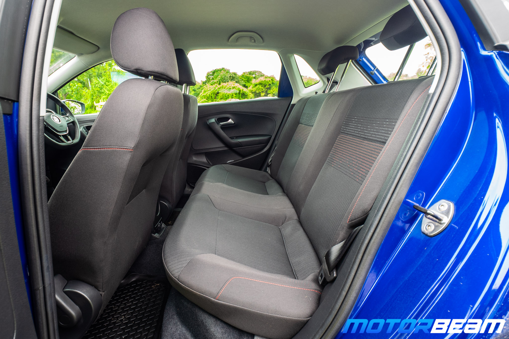 2020-Volkswagen-Polo-18