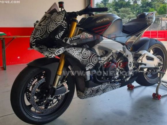 2021 Aprilia Tuono 1100 Spied