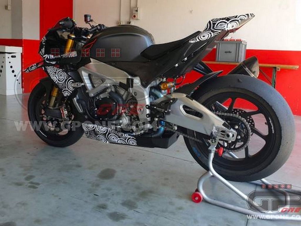 2021 Aprilia Tuono 1100 Spied Rear