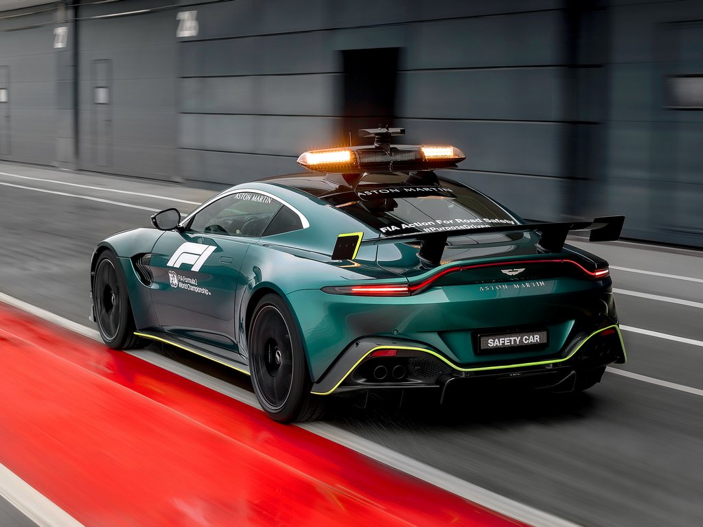 2021 Aston Martin Vantage F1 Official Safety Car Rear