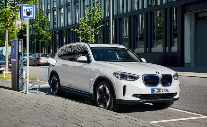 2021 BMW IX3 Front