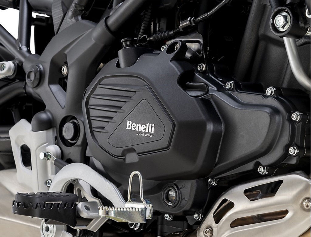 Twin-Cylinder Engine