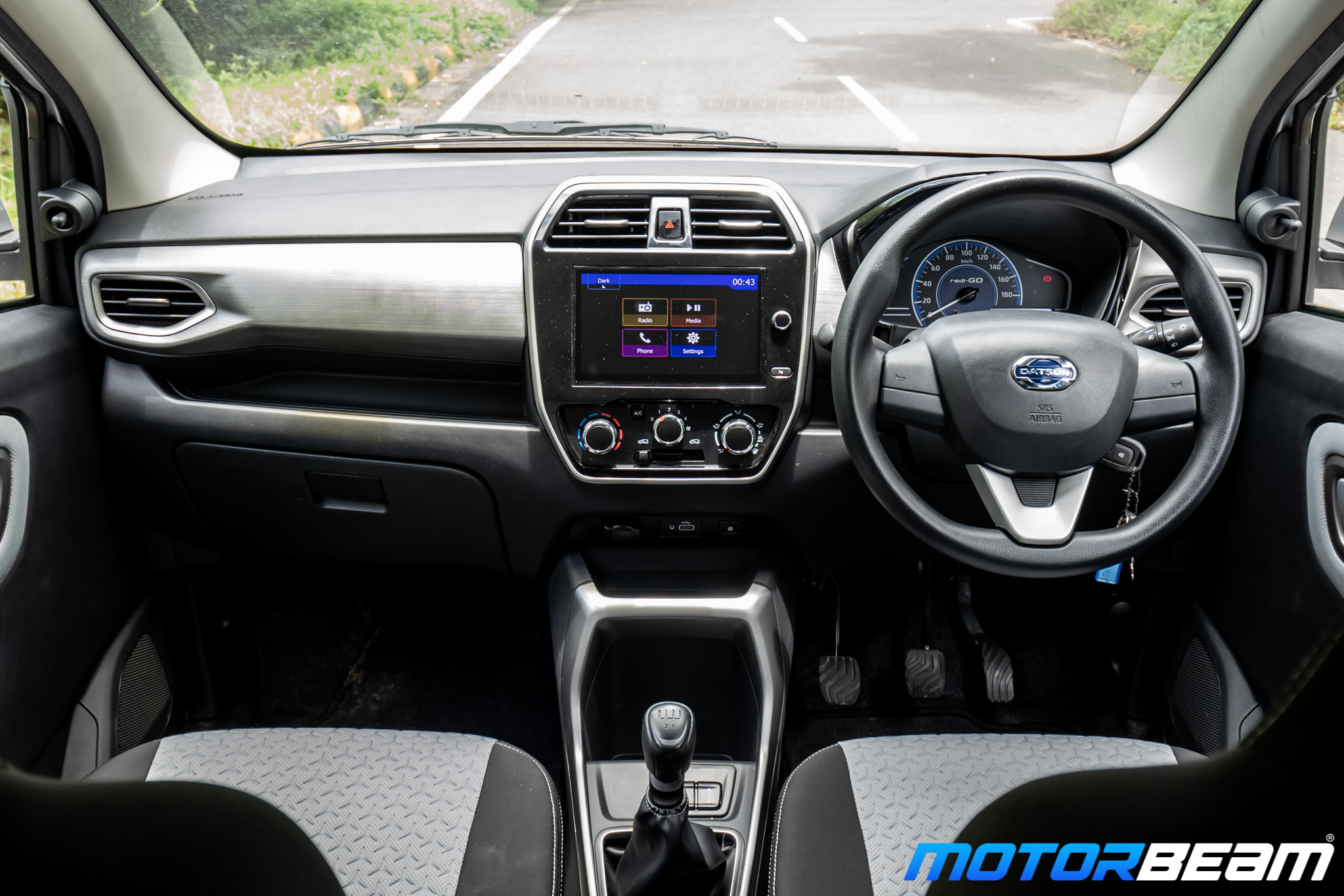 2021-Datsun-redi-GO-2