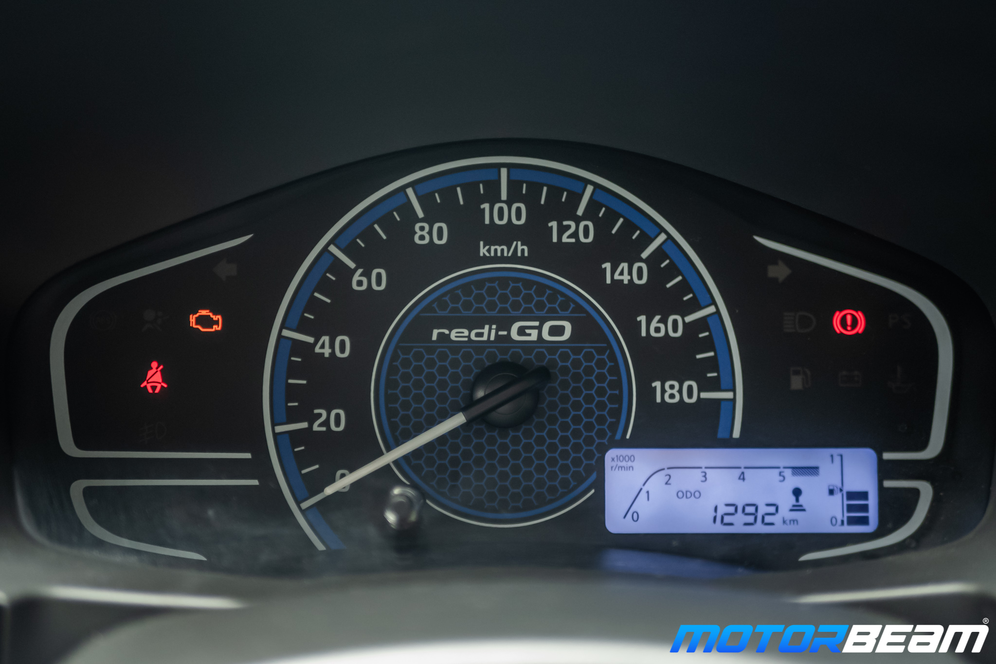 2021-Datsun-redi-GO-21