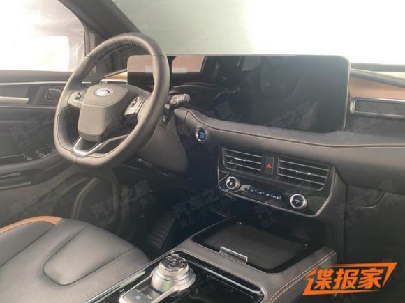 2021 Ford Edge Interior