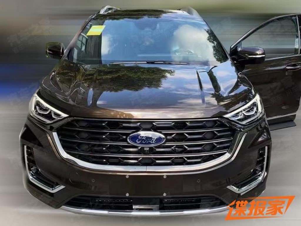 2021 Ford Edge