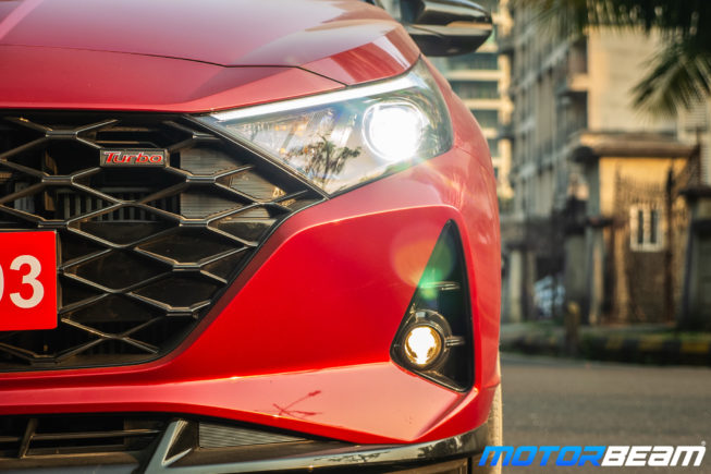 2021-Hyundai-i20-23