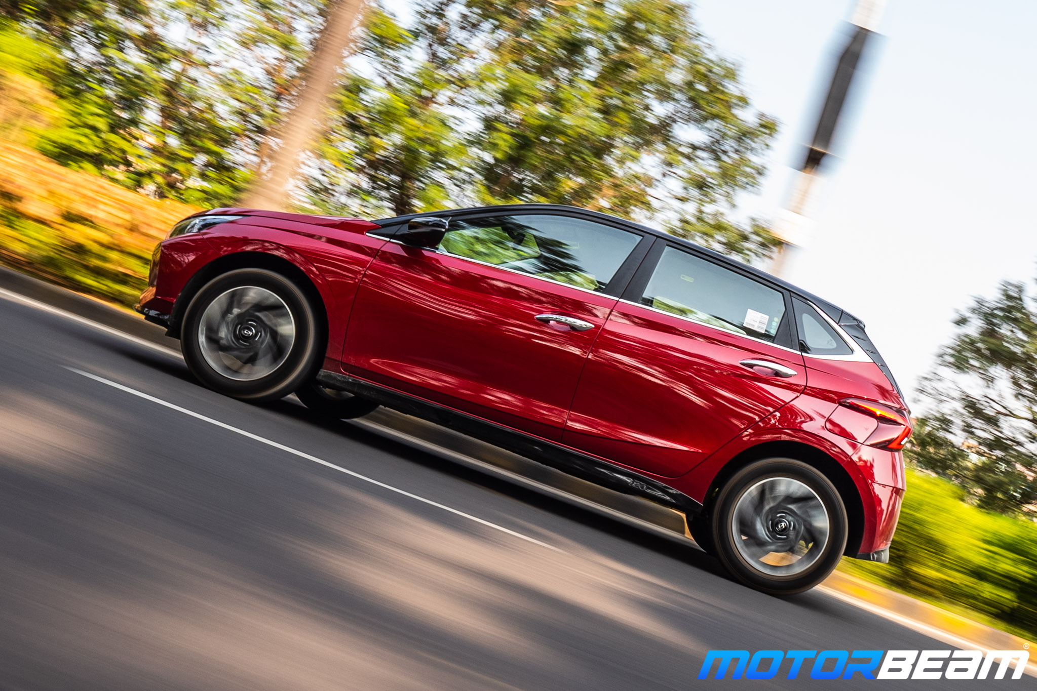 2021-Hyundai-i20-30