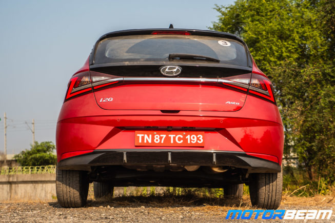 2021-Hyundai-i20-8