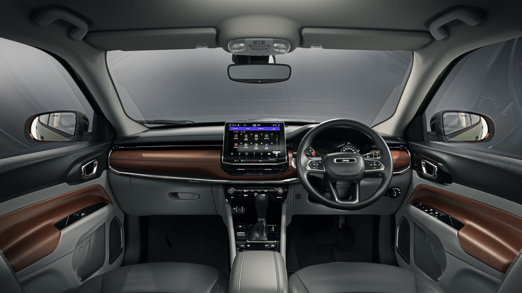 Dual tone dashboard