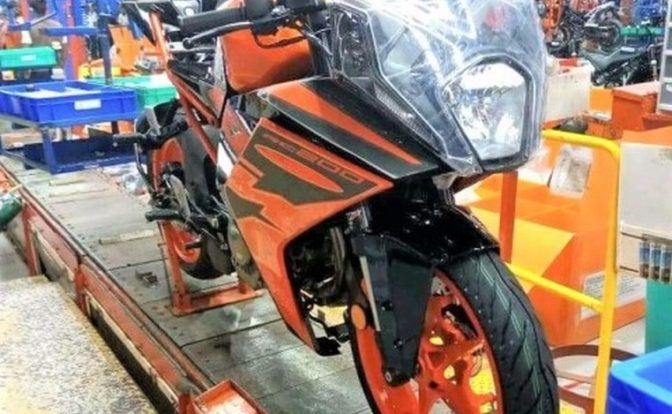 2021 KTM RC 200 Production