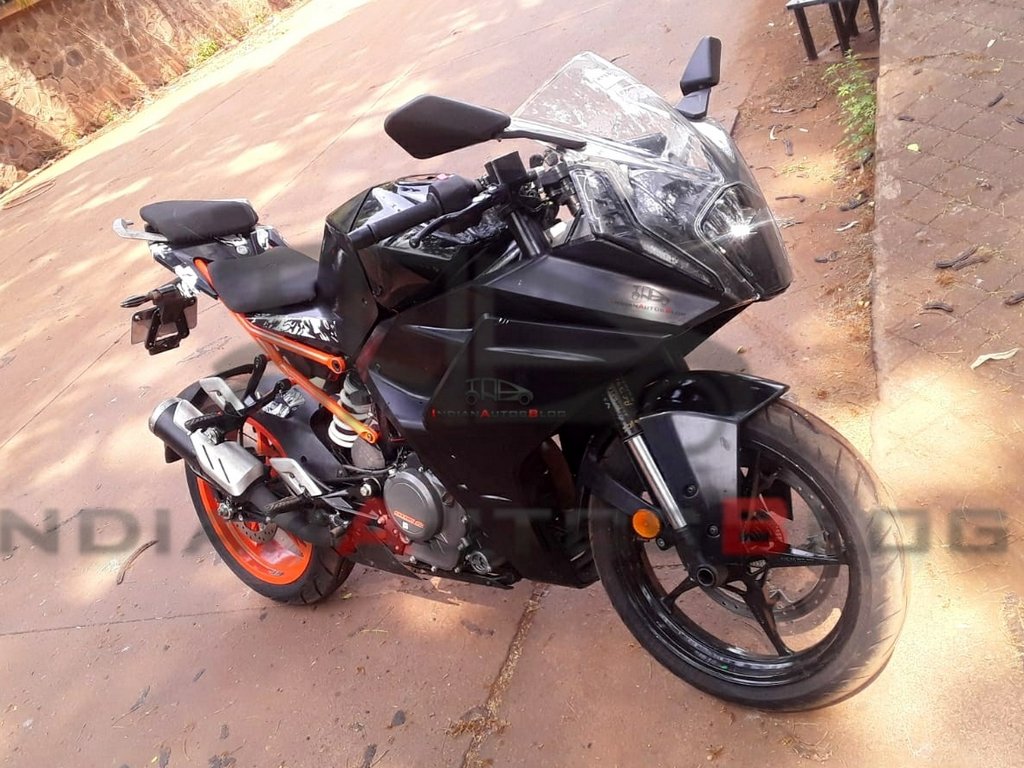 2021 KTM RC 390 Test Mule Spied
