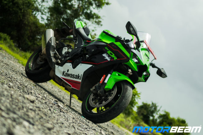 2021 Kawasaki Ninja ZX-10R Review 16