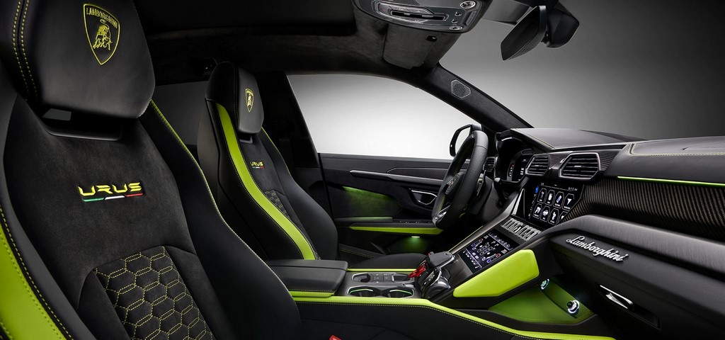 2021 Lamborghini Urus Pearl Capsule Design Edition Interior
